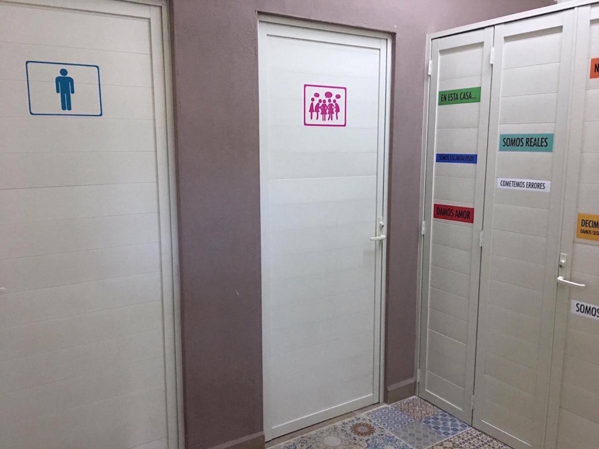 Hostal Бусериас Экстерьер фото